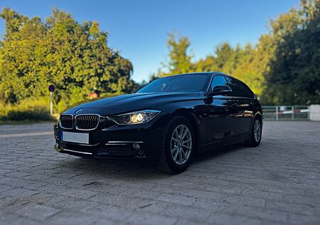 BMW 320d EfficientD. Ed. Touring Luxury Line Lux...