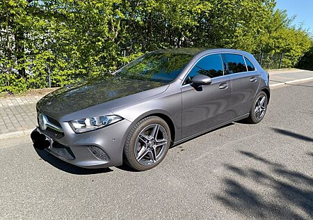 Mercedes-Benz A 180 d DCT -