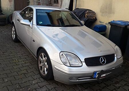 Mercedes-Benz SLK 200 -