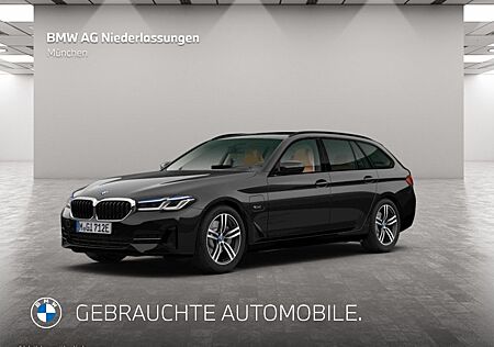 BMW 530e xDrive Touring AHK LiveCockpitProf Head-Up