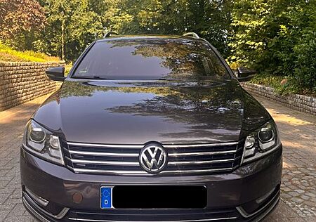 VW Passat Variant Volkswagen 2.0 BlueTDI Exclusive Variant...