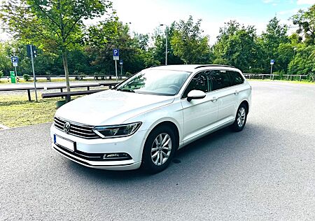 VW Passat Variant Volkswagen 2.0 TDI DSG Highline Navi SHZ