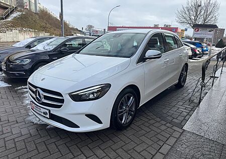 Mercedes-Benz B 220 4Matic AHK