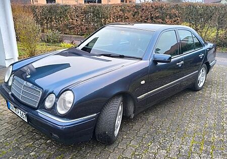 Mercedes-Benz E 280 ELEGANCE Elegance Youngtimer