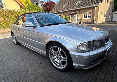 BMW 330Ci -