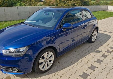 Audi A1 gebraucht kaufen Audi A1 1.6 TDI Sportback