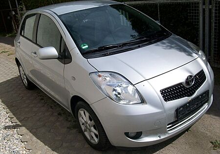 Toyota Yaris 1,0 Cool 1.HAND ! TÜV NEU ! SCHECKHEFT !