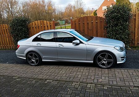 Mercedes-Benz C 250 CDI 4MATIC BlueEFF. AVANTG. Autom. AVA...