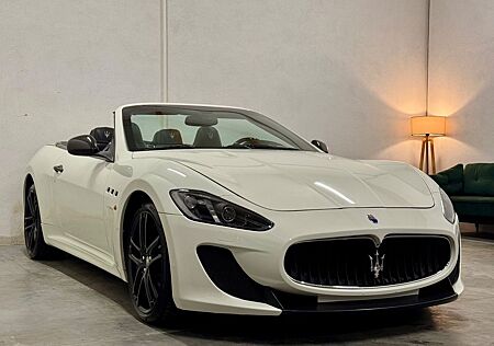 Maserati GranCabrio gebraucht kaufen Maserati GranCabrio 4.7 V8 MC Automatik*CARBON*
