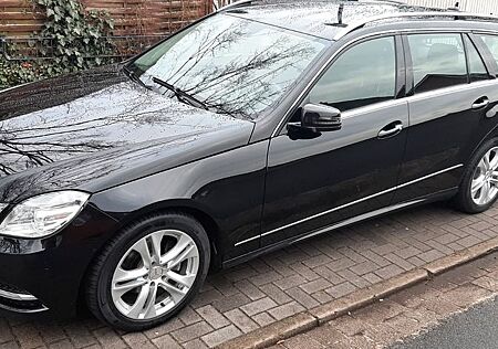Mercedes-Benz E 220 CDI T BlueEFFICIENCY AVANTGARDE AVANTGARDE