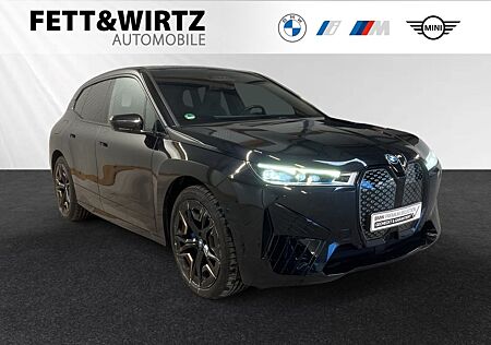 BMW iX gebraucht kaufen BMW iX xDrive40 Sportpaket Luftfederung|Sky-Lounge