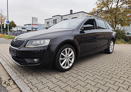 Skoda Octavia Combi Elegance DSG Navi LED Xenon SHZ