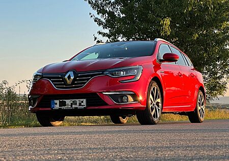 Renault Megane TCe 160 GPF Bose Edition Grandtour Bo...