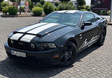 Ford Mustang GT Premium 5.0 V8