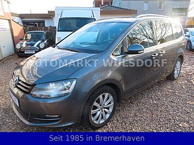 Volkswagen Sharan Highline,1Hand,Scheckheft,Navi,8Fach,AHK