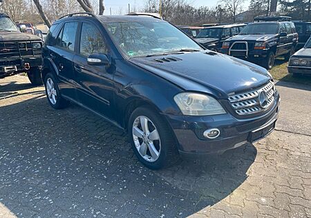 Mercedes-Benz ML 320