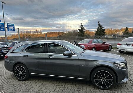 Mercedes-Benz C 300 de *1.HAND*HEAD-UP*FAHRASSIST-P*360KAMERA*