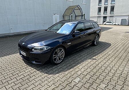 BMW M550d xDrive HuD STHZ Pano Matrix 20"