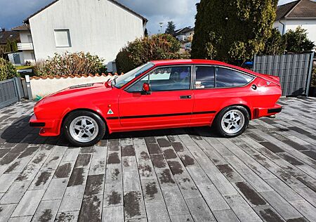 Alfa Romeo Alfetta GTV6 "UMBAU AUF 3,0l" ZENDER