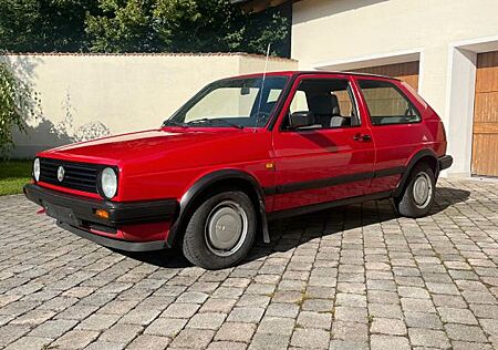 VW Golf Volkswagen 2