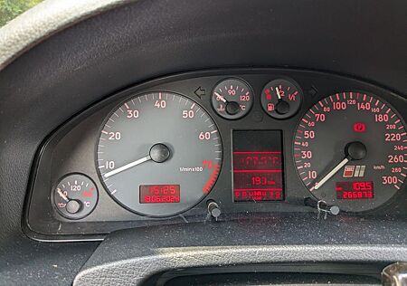 Audi S6 4.2 Avant quattro tiptronic -