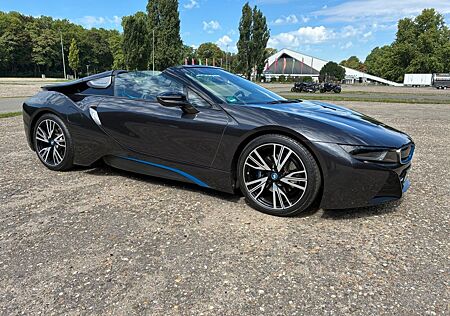 BMW i8 Roadster -