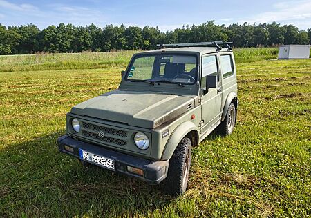 Suzuki SJ Samurai