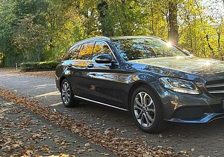 Mercedes-Benz C 180 gebraucht kaufen Mercedes-Benz C 180 T CGI Avantgarde 7G-Tronic
