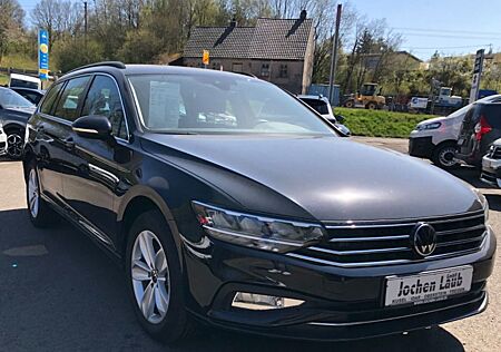 VW Passat Variant Volkswagen Business 4Motion
