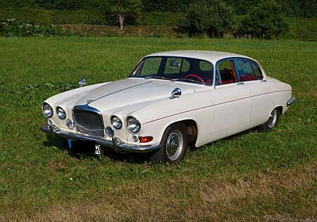 Jaguar MKX10, Linkslenker, BJ 1964