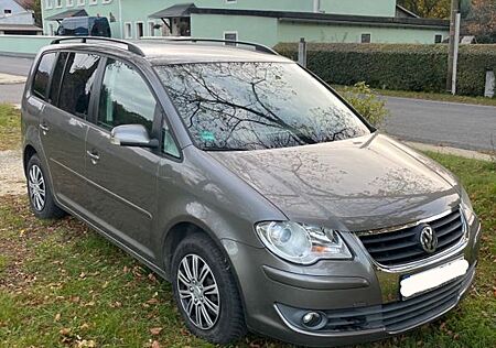 VW Touran Volkswagen 1.6