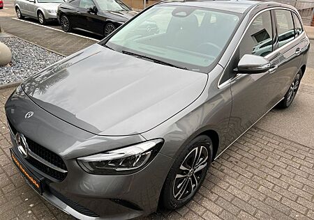 Mercedes-Benz B 200 PROGRESSIVE! DISTR.! AHK! TOTWINKEL! LED!