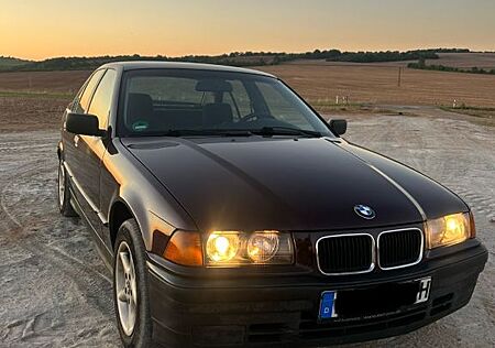 BMW 316i *H- Kennzeichen* * TÜV NEU*