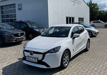 Mazda 2 Lim. Center-Line