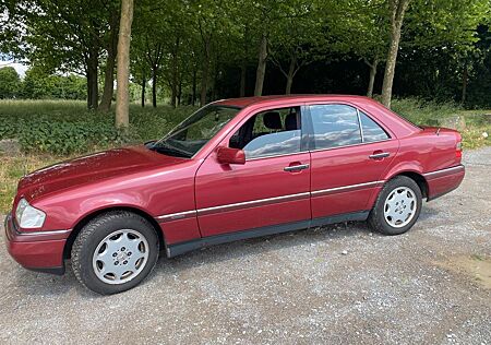 Mercedes-Benz C 180 ELEGANCE Elegance