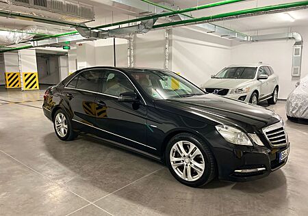 Mercedes-Benz E 250 CDI 4MATIC BlueEFFICIENCY Autom. -