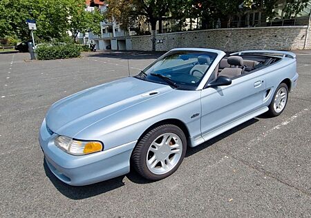 Ford Mustang GT 4.6L V8