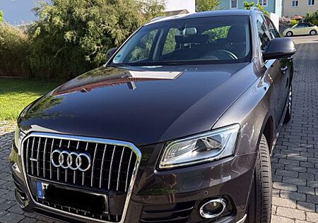 Audi Q5 2.0 TFSI quattro - Navi*SHZ*Soundsystem*Klima