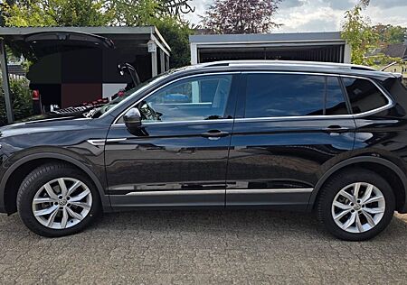 VW Tiguan Allspace Volkswagen 2.0 TSI OPF 140kW DSG 4MOTIO...