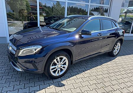 Mercedes-Benz GLA 200 Automatik/Xenon/Nav/RFK