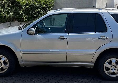 Mercedes-Benz ML 270 CDI -