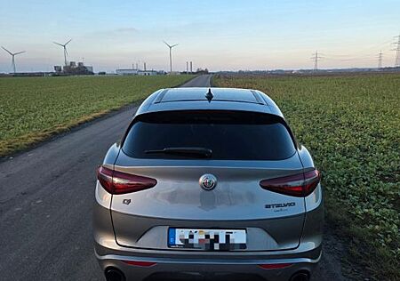 Alfa Romeo Stelvio 2.0 Turbo 16V 206kW Veloce AT8-Q4 Veloce