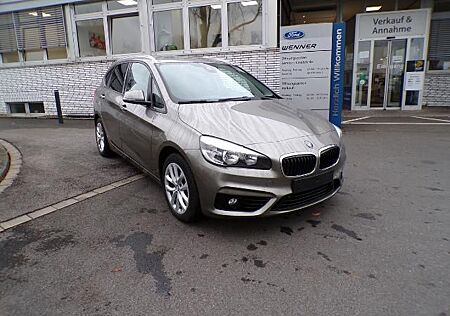 BMW 218 Active Tourer Sport Line 17" LM + PDC + Navi