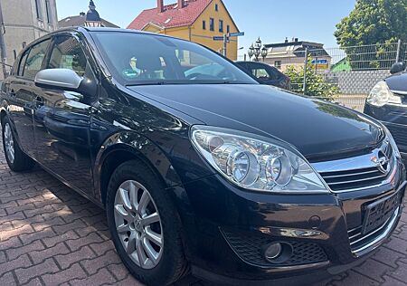 Opel Astra 1.6 Selection "110 Jahre" 85kW