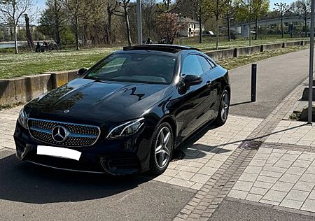 Mercedes-Benz E 200 4MATIC Autom. Panoramadach
