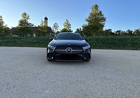 Mercedes-Benz A 200 AMG /Sound System / AHK schwenkbar / Ambie