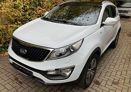 Kia Sportage 2,0 CRDi, Autom.4WD,Leder,Pano,Kam,Si-H