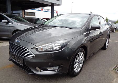 Ford Focus Lim Titanium°Automatik°Navi°Sitz&Lenkradhz