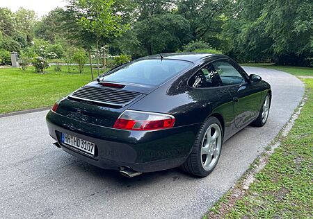 Porsche 996 Carrera Coupé Carrera