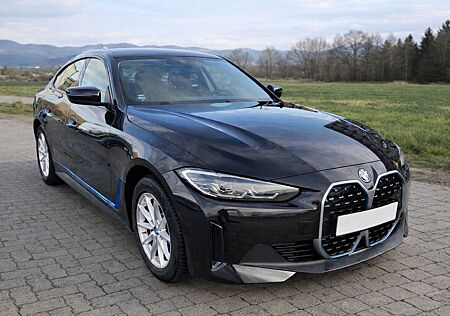 BMW i4 eDrive40 - 340 PS - Service inkl. 3 Jahre